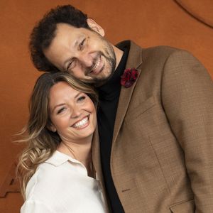 Éric Antoine et sa compagne Gennifer Demey au village lors des Internationaux de France de Tennis de Roland Garros 2025, à Paris, France, le 7 juin 2025. © Cyril Moreau/Bestimage