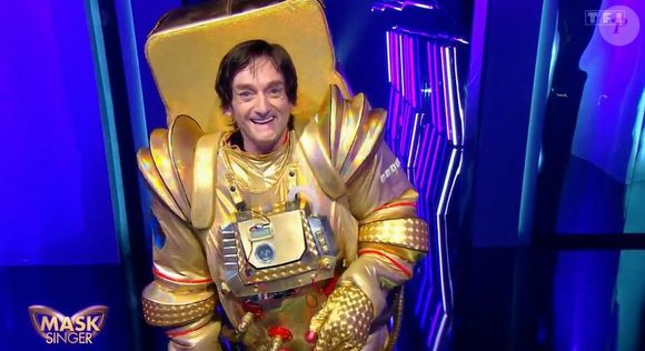Et c'est Pierre Palmade qui s'était caché sous ce costume

Pierre Palmade sous le costume du Cosmonaute de "Mask Singer 2022", le 15 avril, sur TF1
