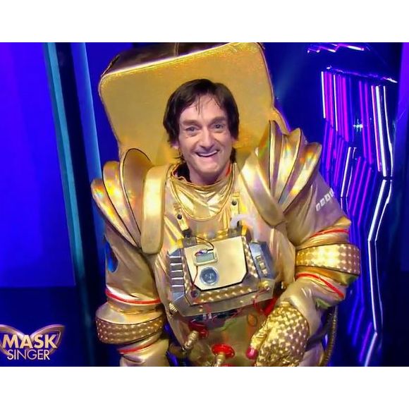 Et c'est Pierre Palmade qui s'était caché sous ce costume

Pierre Palmade sous le costume du Cosmonaute de "Mask Singer 2022", le 15 avril, sur TF1