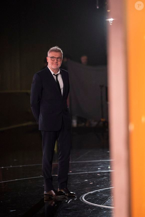 Exclusif - Laurent Ruquier - Backstage - Enregistrement de l'émission "La chanson secrète", présentée par N.Aliagas et diffusée le 29 décembre sur TF1
© Guillaume Gaffiot-Cyril Moreau / Bestimage