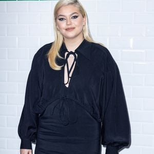 Louane Emera au photocall du défilé Ami automne-hiver 2022/2023 dans le cadre de la Fashion Week de Paris, France, le 19 janvier 2022. Olivier Borde/bestimage
