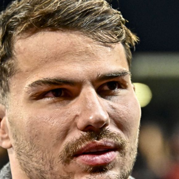 En 2024, il devient associé du restaurant Gaïa, en plein cœur de Toulouse, sa ville de jeunesse.

Antoine Dupont (st) lors du match de rugby de la 6ème journée du TOP14 opposant le Stade toulousain à l'Union Bordeaux Bègles (56-13) à Toulouse, France, le 12 octobre 2025.

 © Thierry Breton/Psnewz/Bestimage