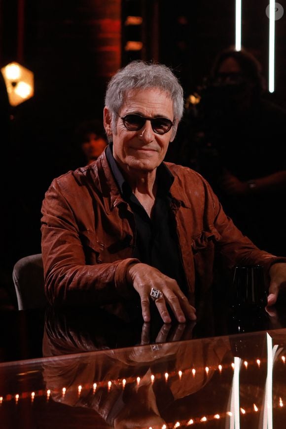 Gérard Lanvin - Backstage de l'émission "On est en direct" (OEED) présentée par Laurent Ruquier et Léa Salamé diffusée le 21 mai 2022 sur France 2 dans les studios Rive Gauche à Paris, France, le 20 mai 2022. © Christophe Clovis / Bestimage