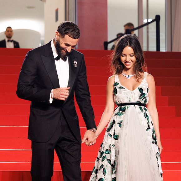 Karim Benzema et sa compagne Lyna Khoudri à la descente des marches du film « 13 jours 13 nuits » lors du 78ème Festival International du Film de Cannes. Le 23 mai 2025
© © Jacovides-Moreau / Bestimage / Bestimage