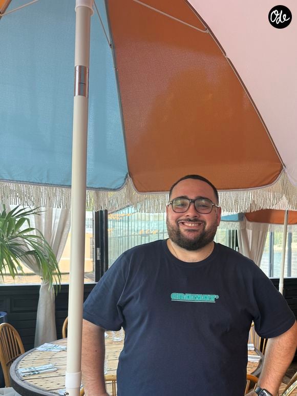 J'ai testé le restaurant éphémère Cramat' d'Alexy Algar-Denos à Saint-Cloud.

Alexy Algar-Denos, finaliste de la dernière saison de "Top Chef", propose une cuisine de qualité chez "Cramat'", son restaurant éphémère situé à deux pas de Paris.