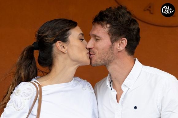Marine Lorphelin (Miss France 2013) et son compagnon Stanislas Gruau au Village lors des Internationaux de France de Tennis de Roland Garros 2025 le 3 juin 2025 à Paris.  © Moreau / Jacovides / Bestimage