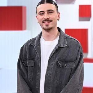 Exclusif - Pierre Garnier lors de l'enregistrement de l'émission "Vivement dimanche" au studio Rive Gauche, à Paris, France, le 11 décembre 2024, présentée par M. Drucker et Diffusée sur France 3 le 30 mars 2025. © Guillaume Gaffiot/Bestimage