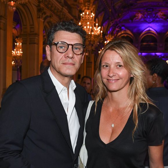 Marc Lavoine et Sarah au Fnac Live Festival à l'Hôtel de Ville à Paris. Du jeudi 6 au samedi 8 juillet 2017, la Fnac reprend place sur le Parvis de l’Hôtel de Ville de Paris ainsi que dans ses salons pour offrir au public 3 soirées de concerts gratuits. Paris, le 6 juillet 2017.
© Lionel Urman/Bestimage