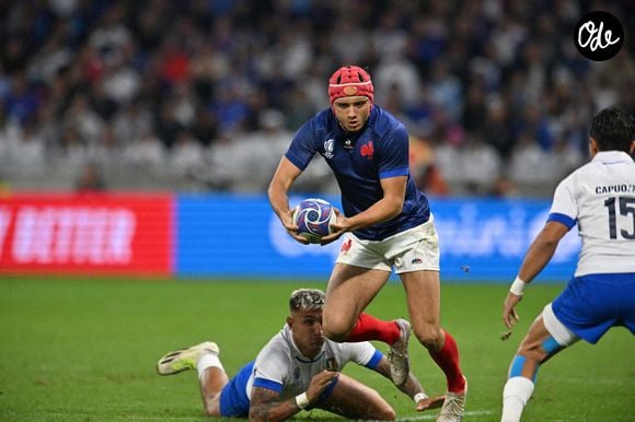 Louis Bielle-Biarrey (france ) - Match de Coupe du monde de rugby entre la France et l'Italie (60-7) à Lyon le 6 octobre 2023. Frédéric Chambert / Panoramic / Bestimage