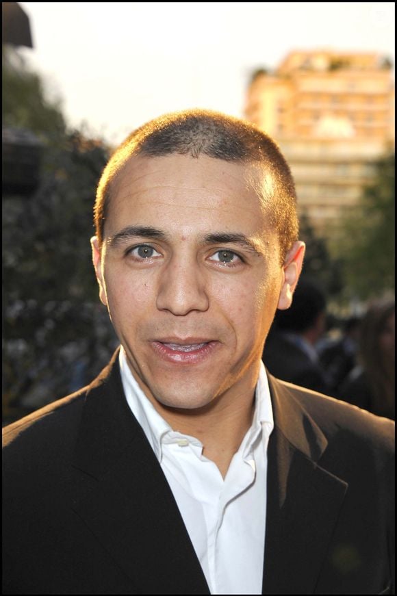 Aujourd'hui, il n'a plus de contact avec ses aînés, Enzy, devenu avocat d'affaires, et Yana, sa fille. 

Faudel à l’ouverture du Festival international du film de Boulogne-Billancourt, le 1er avril 2011 à Boulogne-Billancourt, France.
Crédit : Coadic Guirec / Bestimage