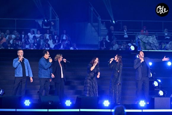 Patrick Fiori, Matteu di Meglio, Gianluca Cucciari et les membres de l'Avvinta durant Corsu Mezu Mezu, le concert emmené par Patrick Fiori qui a eu lieu au stade Orange Vélodrome à Marseille, le 22 mai 2026, diffusé le 28 août sur France 3.. © Bruno Bebert/Bestimage