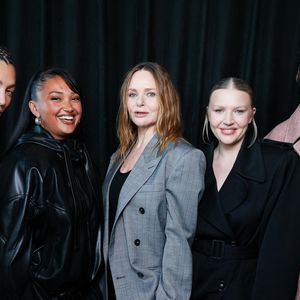 Kai Isaiah Jamal, Joy Crookes, Stella McCartney, Self-Esteem, Wr - Défilé Stella McCartney Femmes Automne/Hiver 2025-2026 à Paris le 5 mars 2025 Backgrid USA / Bestimage