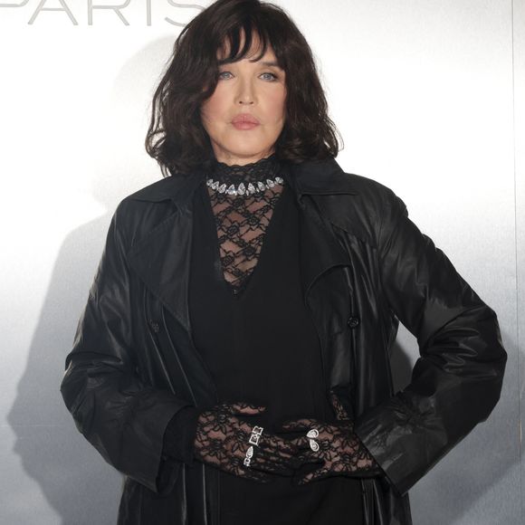 Un comportement qui fait écho à celui subit par Isabelle Adjani


Isabelle Adjani - Photocall du défilé Messika High Jewelry show Midnight Sun Opus II 2024 à Paris en marge de la fashion week le 26 septembre 2024.

© Jack Tribeca / Christophe Clovis / Bestimage