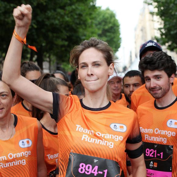 Ophélie Meunier (présentatrice) lors du marathon Orange Night Run, une boucle de 5,274 km le long des quais de Seine, pour tenter de remporter l'un des 1000 dossards pour le Marathon Pour Tous des Jeux Olympiques de Paris 2024, à Paris, France, le 17 juin 2023. © Jonathan Rebboah/Panoramic/Bestimage