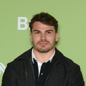 Antoine Dupont - Soirée Nespresso x Brut 2025 lors du 78ème Festival de Cannes à La Plage Nespresso le 15 mai 2025. © Lionel Urman/Bestimage