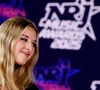 "Pour pouvoir poursuivre mes concerts et festivals il est préférable que je me préserve au maximum. Toute ma force pour cette finale", poursuit-elle dans son message

Helena Bailly au photocall de la 27ème édition des NRJ Music Awards au palais des Festivals de Cannes, France, le 31 octobre 2025. © Dominique Jacovides/Bestimage