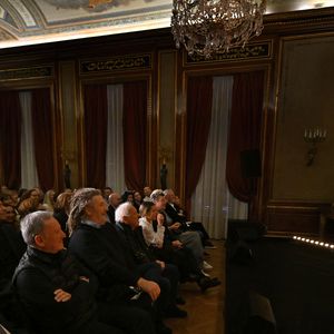 Ce 22 janvier 2026, c’est à titre gracieux qu’Élie Semoun a joué son nouveau spectacle Cactus pour une soirée au profit de la Fondation Claude Pompidou.
EXCLUSIF - Elie Semoun, l'humoriste, acteur, scénariste, réalisateur français, s'est produit bénévolement, avec son nouveau spectacle, Cactus, pour une soirée unique dans les salons du Musée Masséna à Nice, le 22 janvier 2026, au profit de la Fondation Claude Pompidou, et organisée par le célébre artiste plasticien Stéphane Bolongaro . © Bruno Bebert/Bestimage