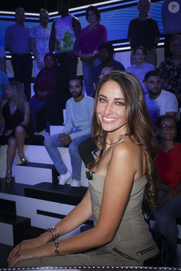 Exclusif - Delphine Wespiser - Enregistrement de l'émission "TPMP (Touche Pas à Mon Poste)", présentée par C.Hanouna et diffusée en direct sur C8 le 14 septembre 2023
© Jack Tribeca / Bestimage