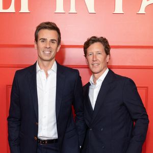 Ce dernier était déjà papa de trois enfants au moment de leur rencontre. 

Jean-Baptiste Marteau, Jean de Reynal assiste à l'avant-première parisienne de la saison 5 de Netflix 'Emily In Paris' au Grand Rex le 15 décembre 2025 à Paris, France. Photo par Nasser Berzane/ABACAPRESS.COM