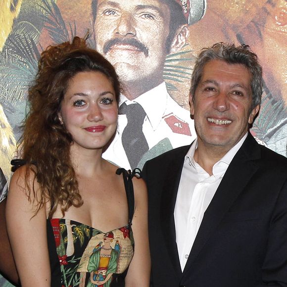 Alain Chabat est de nouveau grand-père

Alain Chabat et sa fille Louise Chabat à l'avant-première de Sur la piste du Marsupilami" au Gaumont Marignan. Photo : AGENCE / BESTIMAGE