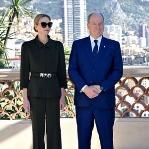 Le prince Albert II de Monaco, sa femme la princesse Charlene et la princesse Caroline de Hanovre ont pu découvrir les travaux d'aménagements réalisés pendant 5 ans au jardin exotique de Monaco avant son ouverture au public le 30 mars.© Bruno Bebert / Bestimage