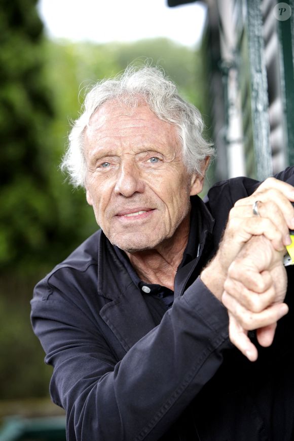 François Bernheim a expliqué que leurs désaccords avec un directeur artistique avaient aussi contribué à la rupture du trio.

Francois Bernheim lors de la 29ème édition de "La Forêt des Livres chez Gonzague Saint-Bris" à Chanceaux-près-Loches, France, le 31 août 2025. © Cédrid Perrin/Bestimage