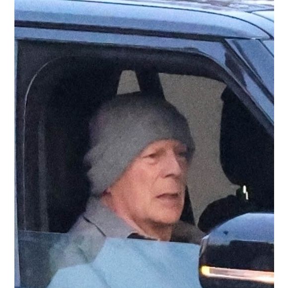 Une retraite anticipée en raison de sa maladie, 

Bruce Willis à Studio City en Californie en 2025

©Backgrid USA / Bestimage