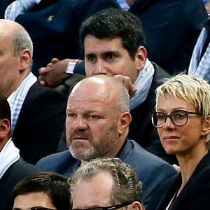 Philippe Etchebest et son épouse Dominique lors du match de football de la Première Ligue française, Girondins de Bordeaux (FCGB) Vs Montpellier HSC au Nouveau Stade à Bordeaux,  le 23 mai 2015. Photo by Patrick Bernard/ABACAPRESS.COM