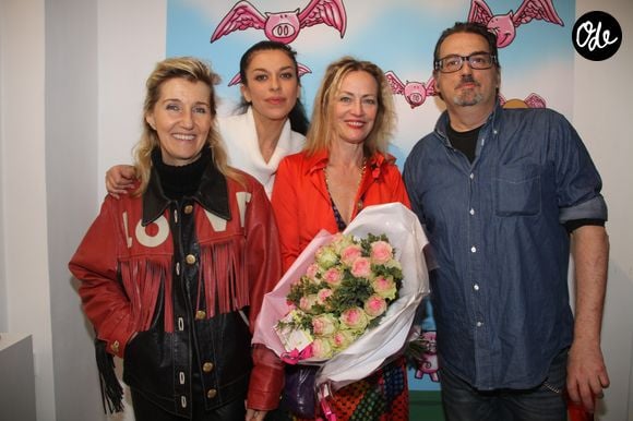 Sylvie Bourgeois , Jovanka Sopalovic, Gabrielle Lazure et Tristam Diquatrostagno - Gabrielle Lazure fête ses 60 ans à la Galerie Le 18 bis - Art Etre Citoyen à Paris, le 28 Avril 2017. © Philippe Baldini / Bestimage