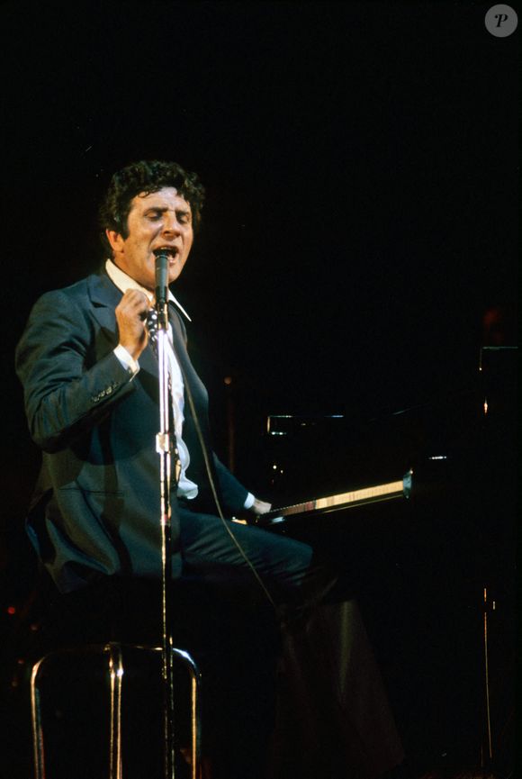 Gilbert Bécaud. (photo non datée) Photo by APS-Medias/ABACAPRESS.COM