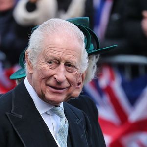 Cette rencontre se déroule sans agenda officiel, uniquement pour discuter entre père et fils.

Durham, ROYAUME-UNI - Le roi Charles et la reine Camilla assistent à l'office du dimanche à la cathédrale de Durham. (Backgrid UK/ Bestimage).