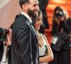 Karim Benzema a épousé Lyna Khoudri

Karim Benzema et sa compagne Lyna Khoudri lors de la montée des marches du film « 13 jours 13 nuits » lors du 78ème Festival International du Film de Cannes

© Jacovides-Moreau / Bestimage