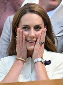 Kate Middleton repérée lors de ses vacances à Balmoral avec une chevelure bien différente et un look très automnal