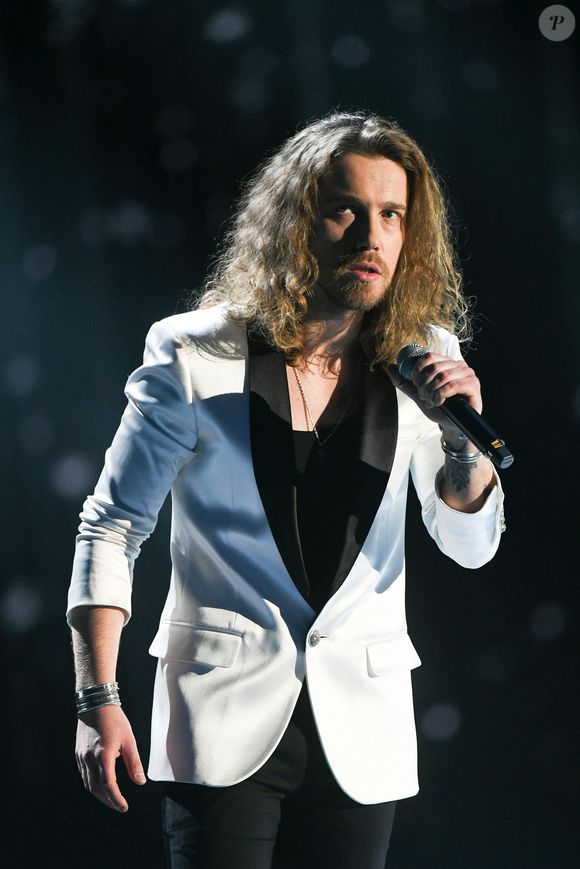 Julien Doré lors de la 33e édition des Victoires De La Musique à La Seine Musicale le 9 février 2018 à Boulogne-Billancourt, France. Photo par Laurent Zabulon/Abaca