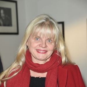 Isabelle Nanty - Le Studio Harcourt célèbre la sortie de l'ouvrage "Au Cours Florent" avec la participation exceptionnelle de F. Florent (le fondateur du Cours Florent) à Paris le 20 novembre 2018. © Coadic Guirec/Bestimage