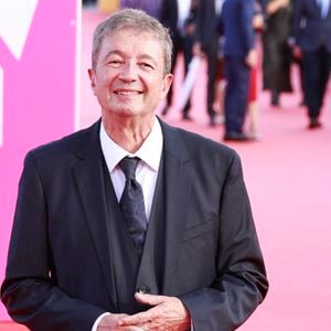 À l'écran, Frédéric Bouraly est en couple avec Valérie Karsenti dans la série "Scènes de ménages".

Frédéric Bouraly
Le 51ème Festival du Cinéma Américain de Deauville. © Christophe Aubert via Bestimage