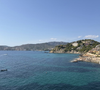 Direction Majorque, l’une des perles des Baléares, où l’animatrice profite de quelques jours de douceur entre mer turquoise, ciel azur et couchers de soleil dorés.