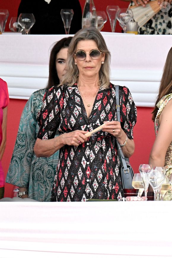 La princesse Caroline de Hanovre, sa fille Charlotte Casiraghi, son fils, né de son union avec Gad Elmaleh, Raphael, la princesse Alexandra de Hanovre, son fiancé Ben-Sylvester Strautmann, Melanie de Massy et Diane Fissore, la présidente du jumping et de la Fédération monégasque d’équitation, ont assisté à la 2eme journée du Jumping International de Monte-Carlo, le 4 juillet 2024. La compétition se déroule sur le port Hercule à Monaco, du 3 juillet au 5 juillet. La princesse Caroline, sa fille Charlotte et Diane Fissore, ont remis le 1er prix de la Longines Pro-Am Cup au profit de l'AMADE et recupéré un chèque de 20000 Euros pour l'associarion fondée en 1963 par la princesse Grace de Monaco en faveur de la protection et de l’épanouissement des enfants. C'es le binôme composé de Giacomo Paneraj (MON) et Felipe Coutinho Mendonca Nagata (BRE), pour la Team Paneraj & Partner Estate qui ont pris la première place. © Bruno Bebert/Bestimage