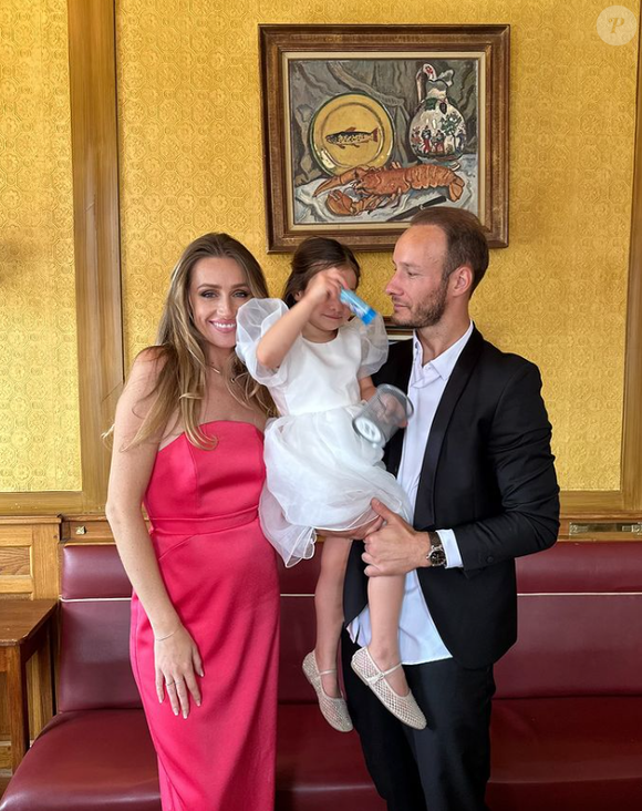 Estelle Sabathier, ancienne Miss, est enceinte de son deuxième enfant.