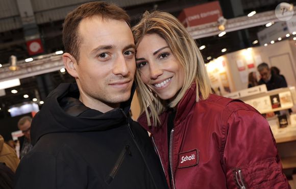 Hugo Clément et sa compagne Alexandra Rosenfeld (Miss France 2006) - Salon du livre de Paris le 16 mars 2019. © Cédric Perrin/Bestimage