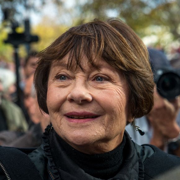 Macha Méril participe à la Marche silencieuse pour la paix organisée par plus de 500 personnalités du monde de la culture appelant à l'arrêt immédiat de la guerre fratricide entre Palestiniens et Israéliens, à Paris, France, le 19 novembre 2023. Photo par Denis Prezat/ABACAPRESS.COM