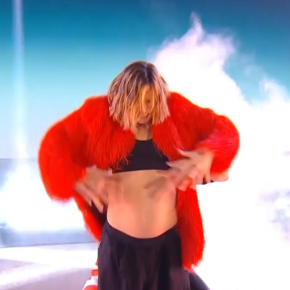 Fauve Hautot et son compagnon Romain Guillermic dans "Danse avec les stars" sur TF1 le 3 avril 2026.