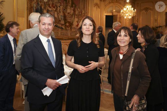 Il est nommé mécène d’honneur lors des 20 ans du musée du quai Branly.

Thomas Piquemal, Maud Bregeon, Véronique Morali - Les salons du Cercle Interallié ont fait salle comble ce mardi, réunissant de nombreuses personnalités autour de Maud Bregeon, qui s'est récemment vu confier, en plus du porte-parolat du Gouvernement, le ministère de l'Energie, un portefeuille hautement stratégique, en particulier dans le contexte de crise qui embrase le Moyen-Orient.
© Jack Tribeca / Bestimage