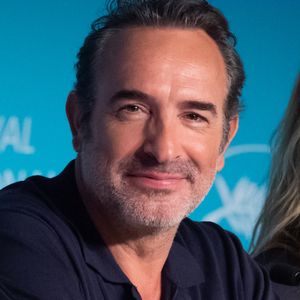 Jean Dujardin à la conférence de presse 'November (Novembre)' qui s'est tenue au Palais des Festivals à Cannes, France, le 23 mai 2022 dans le cadre du 75ème Festival de Cannes. © Nicolas Genin/ABACAPRESS.COM