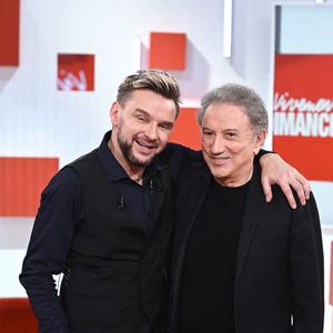 Une émission qui s'annonce d'ores et déjà riche en émotions ! 

Exclusif - Jeanfi Janssens et Michel Drucker - Enregistrement de l'émission "Vivement dimanche" au studio Rive Gauche, presentée par Michel Drucker . Diffusion sur France 3 le  16/02/2025. © Guillaume Gaffiot/Bestimage