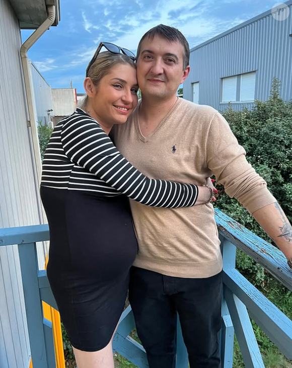 Amandine Pellissard, révélé dans "Familles nombreuses", est maman de neuf enfants avec son époux Alexandre.