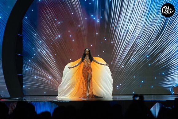 Alors que l'organisation affirme ne pas avoir encore reçu la plainte, Gabrielle Henry tente aujourd'hui de poursuivre sa carrière médicale malgré ses symptômes neurologiques et cognitifs.

Gabrielle Henry, candidate de Miss Univers Jamaïque pose lors de la compétition préliminaire de Miss Univers, au centre d'exposition et de convention IMPACT à Bangkok, Thaïlande. © Teera Noisakran/SPUS/ABACAPRESS.COM