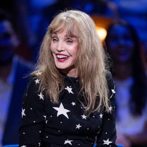 Exclusif - Arielle Dombasle lors de l'enregistrement de l'émission "La Boîte à secrets", présentée par F.Bollaert et diffusée le 16 octobre sur France 3, à Paris, France, le 29 septembre 2026. © Cyril Moreau/Bestimage