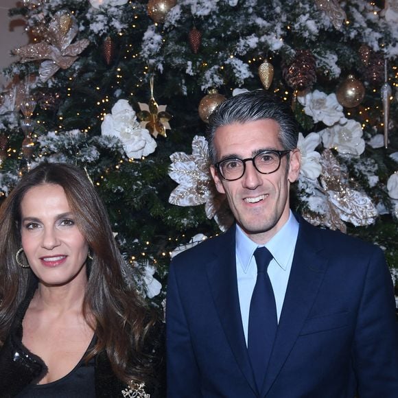 Elisa Tovati, Vincent Pimont, Directeur du Peninsula Paris - Personnalités au gala d'hiver de l'hôtel Peninsula Paris le 27 novembre 2025.

© Rachid Bellak / Bestimage