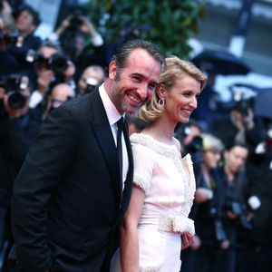 Jean Dujardin et Alexandra Lamy - Montée des marches du film "Thérèse Desqueyroux" pour la cérémonie de clôture du 65e festival du film de cannes le 27 mai 2012. ©JACOVIDES-BORDE-MOREAU / BESTIMAGE